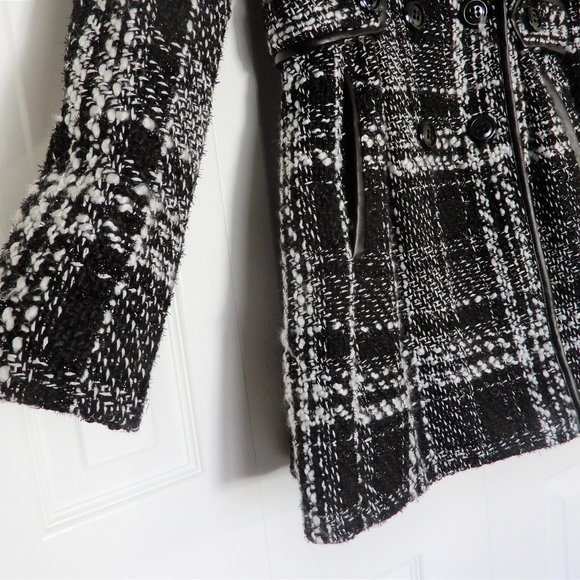 IZ BYER Black and White Tweed Plaid Belted Coat in size S - Picture 3 of 9